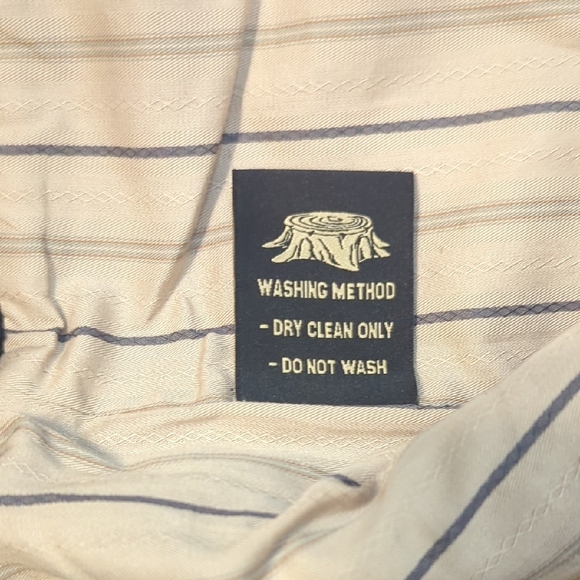 Black Wool Vest with Button Closure - Picture 7 of 8